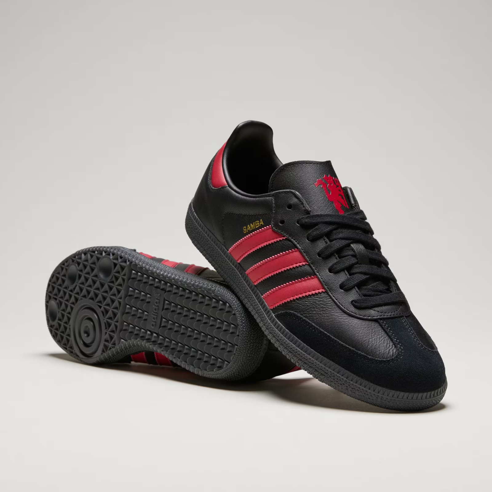 Adidas Football Samba Manchester United Shoes in Black/Mufc Red