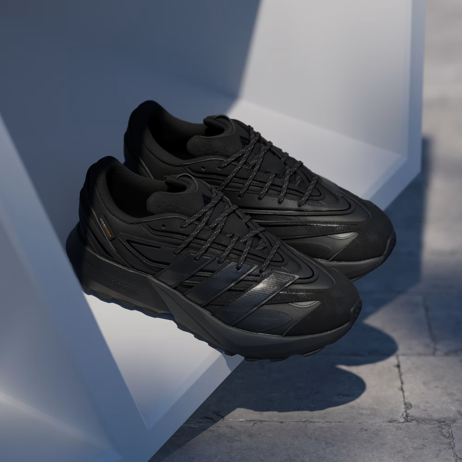 Adidas Lightblaze ATR Shoes in Black / Grey Trainers
