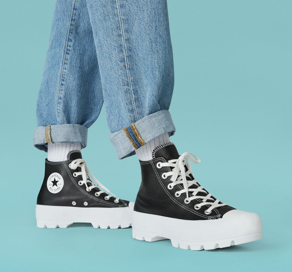 Converse Chuck Taylor All Star Lugged Leather Shoes in Black and White UK 8.5