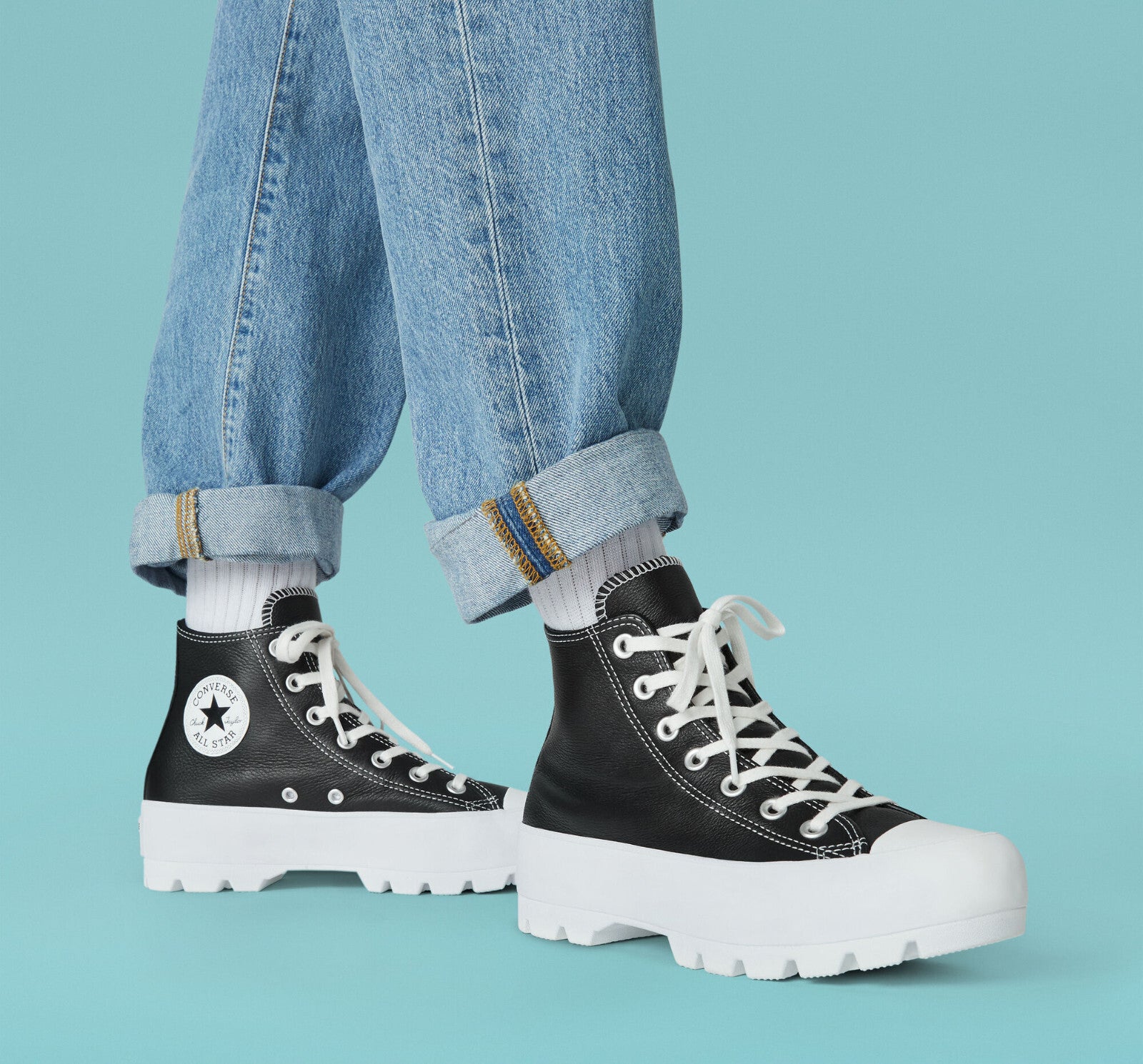 Converse Chuck Taylor All Star Lugged Leather Shoes in Black and White UK 8.5