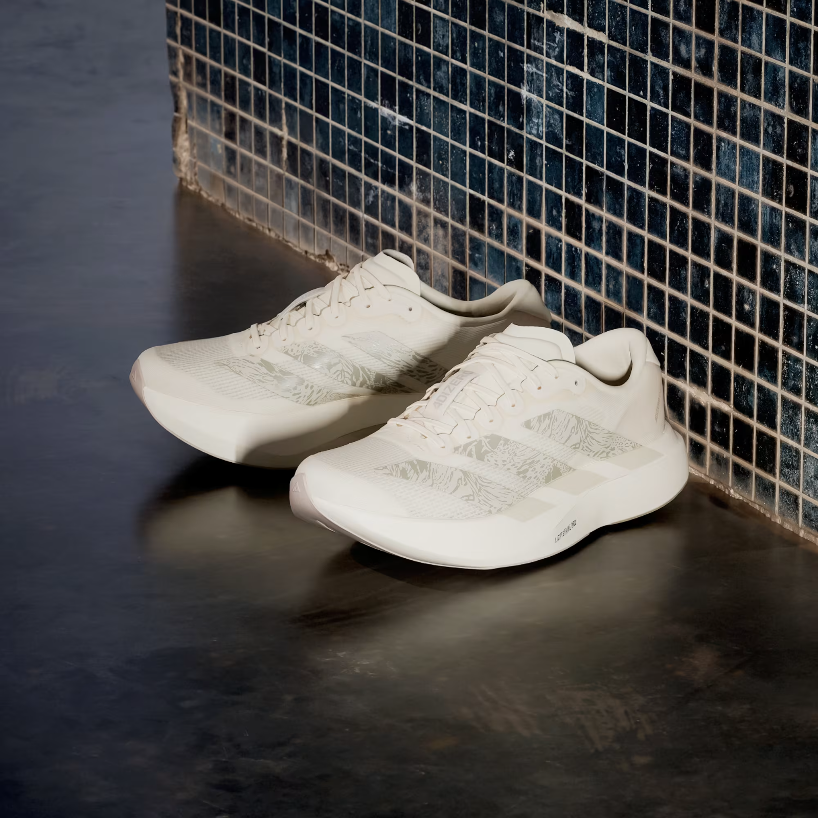 Adidas Adizero Evo SL Women's Shoes in Wonder White/Crystal Linen