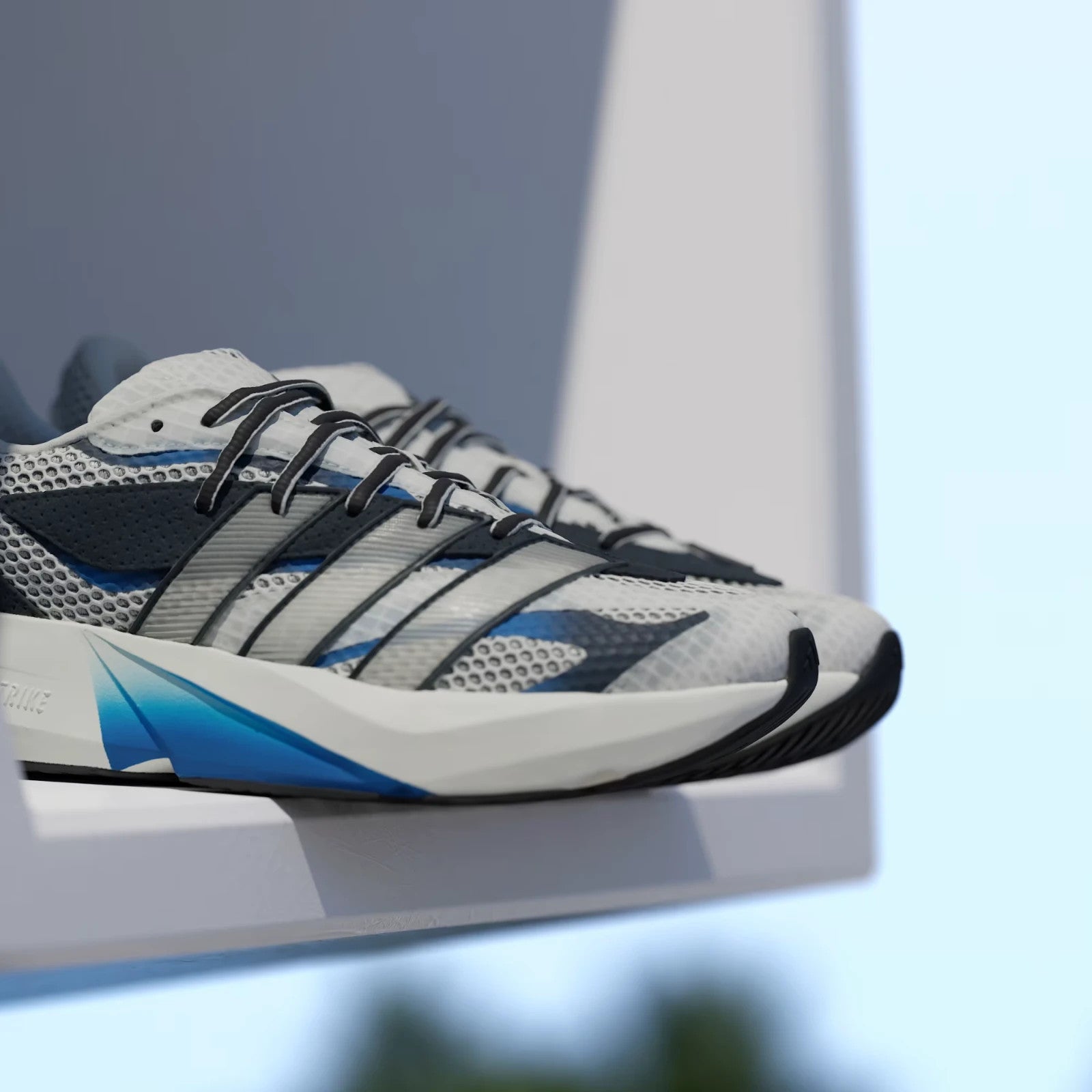 adidas Men's LIGHTBLAZE Ultra-light Comfort Shoes Off White / Bright Royal
