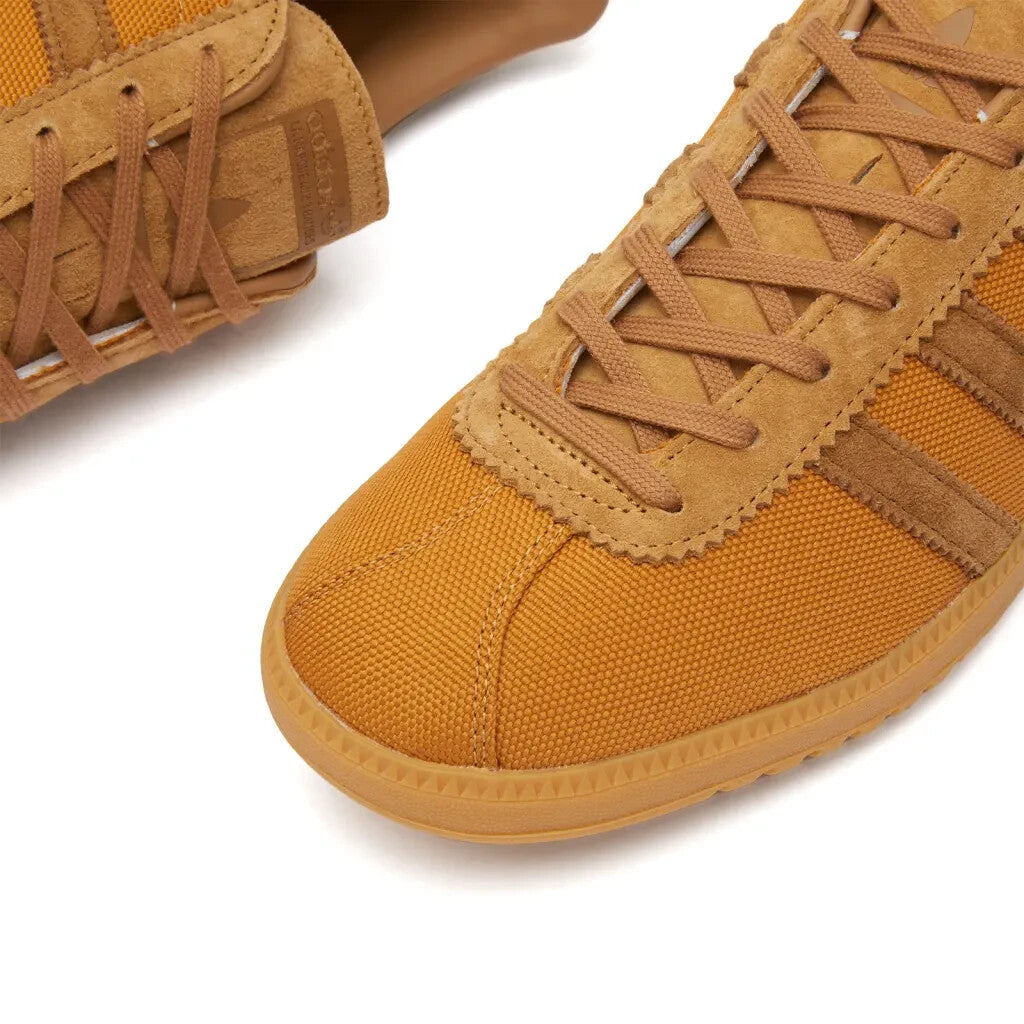 Adidas Bermuda Cordura Mesa, Brown & Gum Trainers UK 7