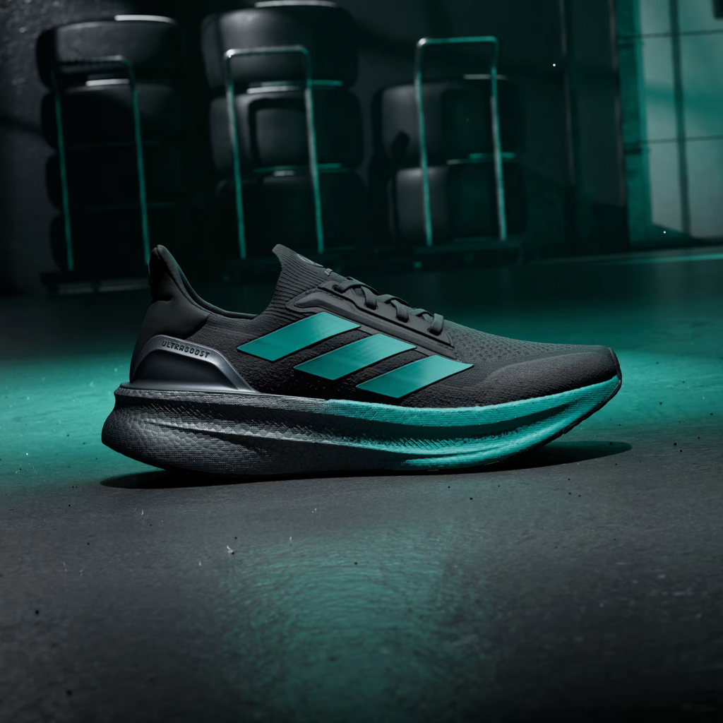 adidas MERCEDES AMG PETRONAS FORMULA ONE TEAM Ultraboost 5X M