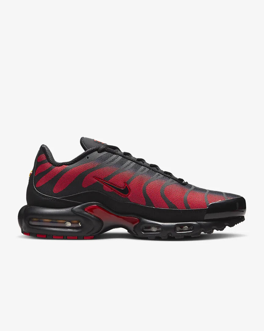 Nike Air Max Plus  Tuned Men's Trainers in Red/Black UK 8 DZ4507-600