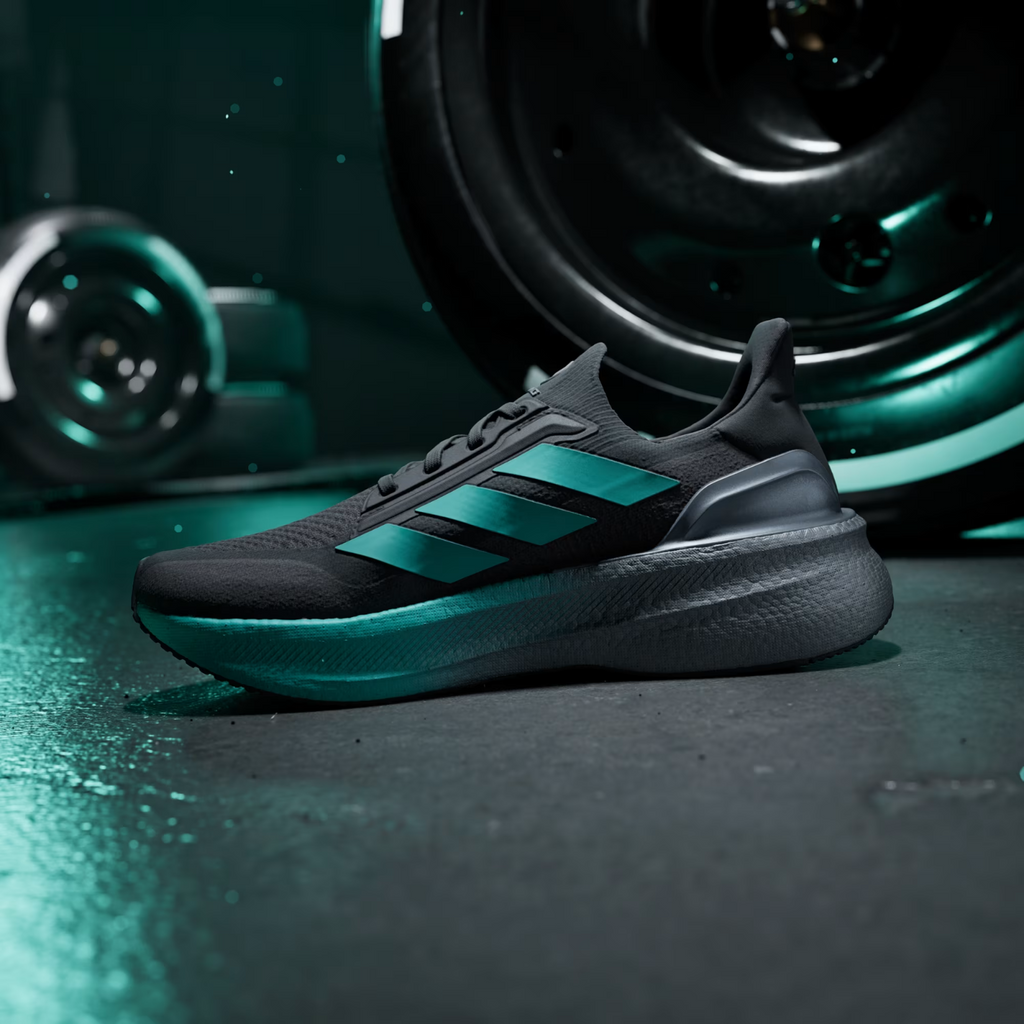 adidas MERCEDES AMG PETRONAS FORMULA ONE TEAM Ultraboost 5X M