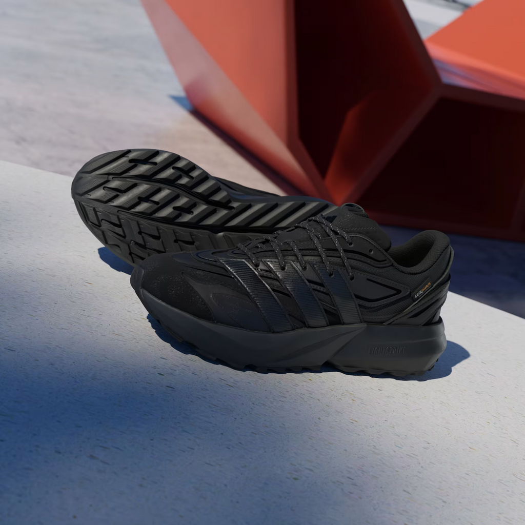 Adidas Lightblaze ATR Shoes in Black / Grey Trainers