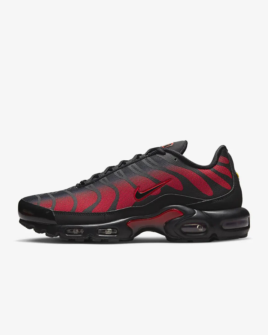 Nike Air Max Plus  Tuned Men's Trainers in Red/Black UK 8 DZ4507-600