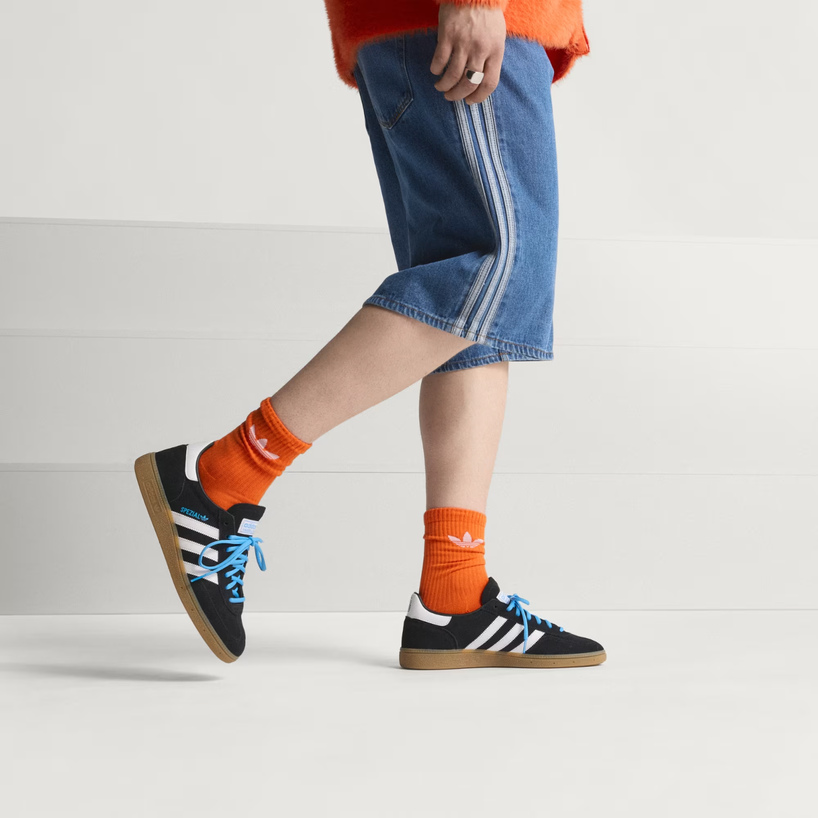 Adidas Argentina Handball Spezial Shoes in Black and White